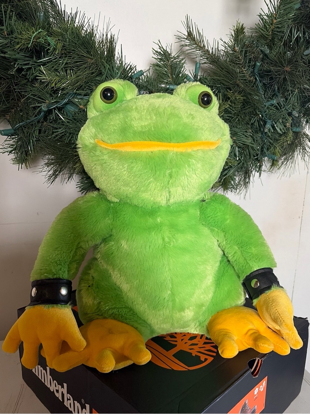 Dan Dee collectors choice Bright Green Plush Frog with Yellow Accents